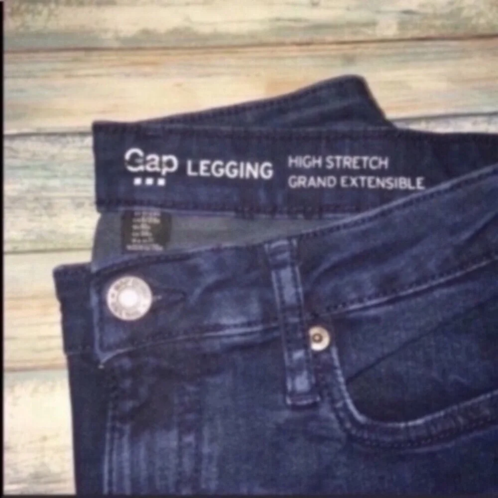 Gap High Stretch Legging - Picture 3 of 7
